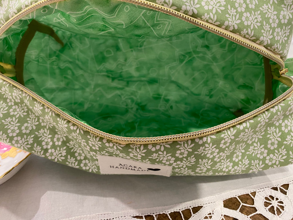 BOXY COSMETIC POUCH - MEDIUM