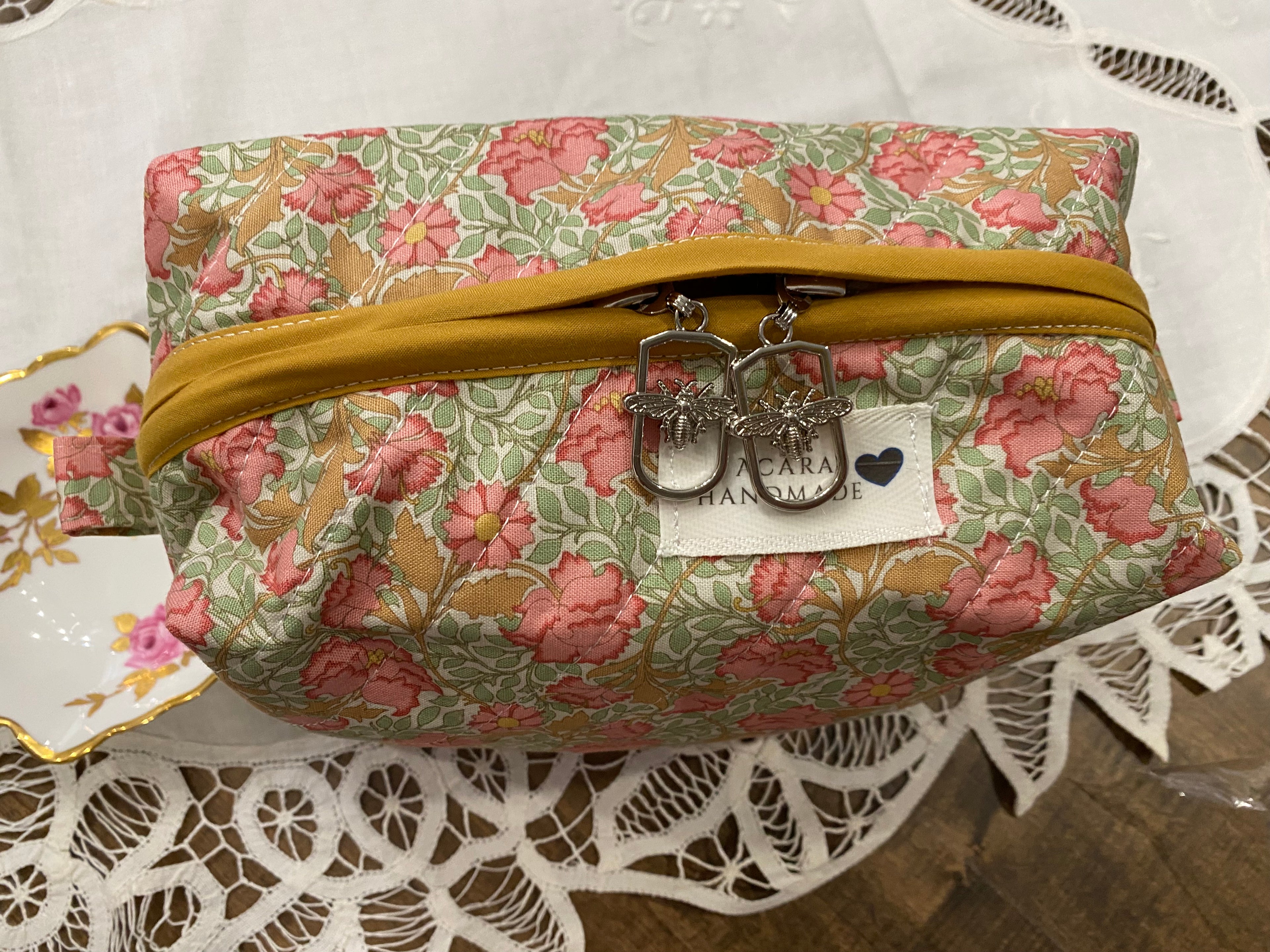BOXY COSMETIC POUCH - Small