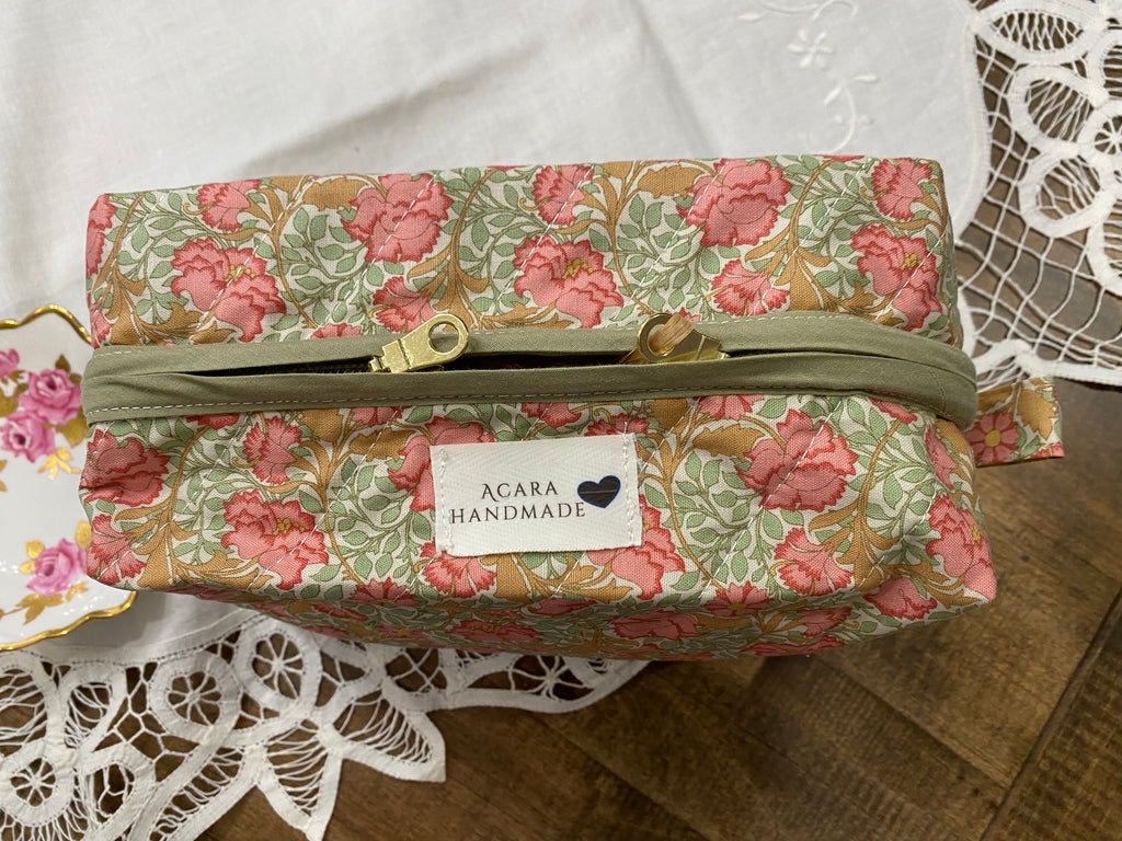 BOXY COSMETIC POUCH - Small