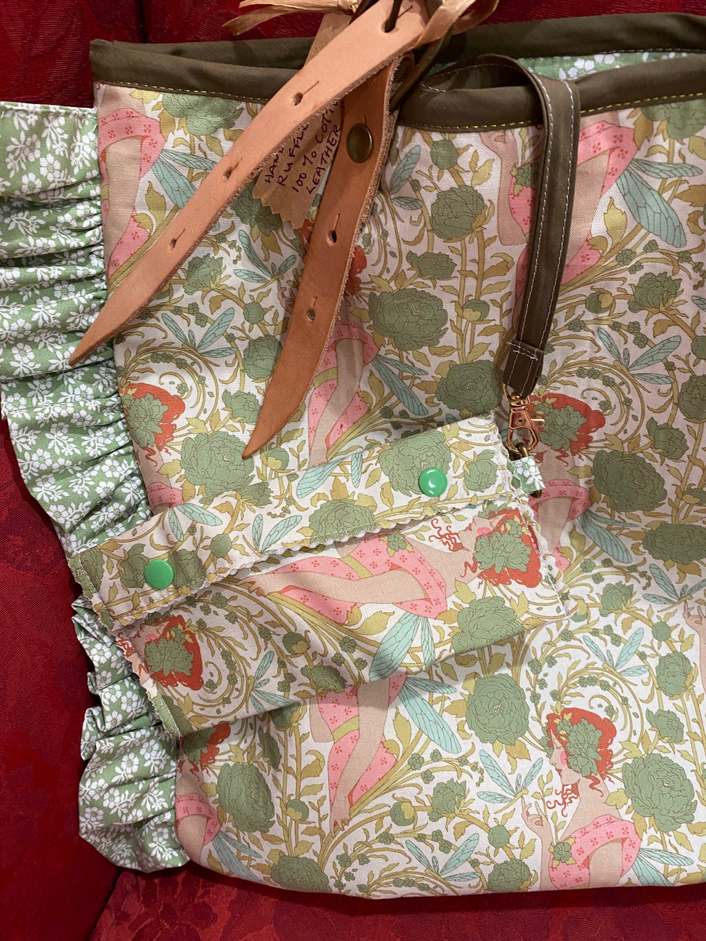 RUFFLE TOTE BAG