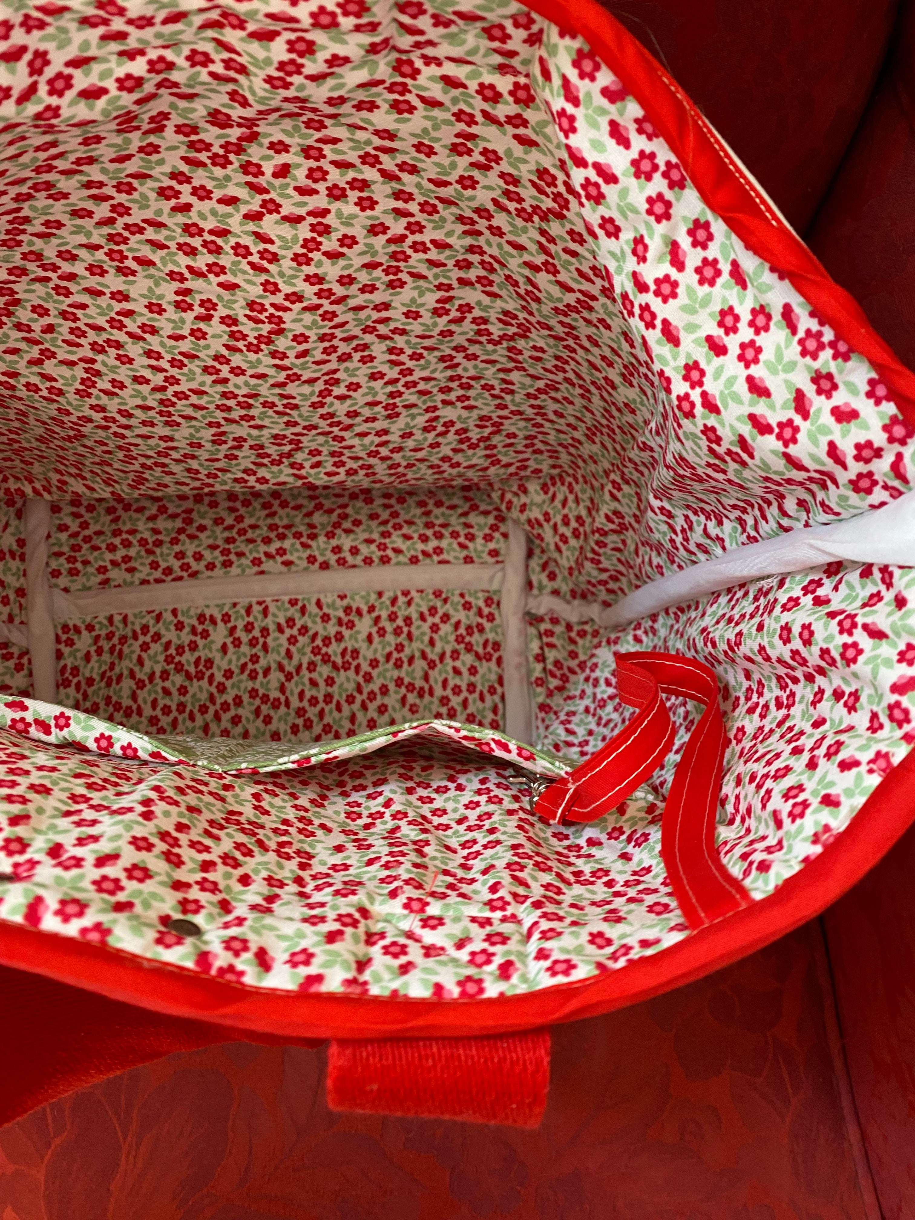 QUILTED BLOCKS TOTE BAG