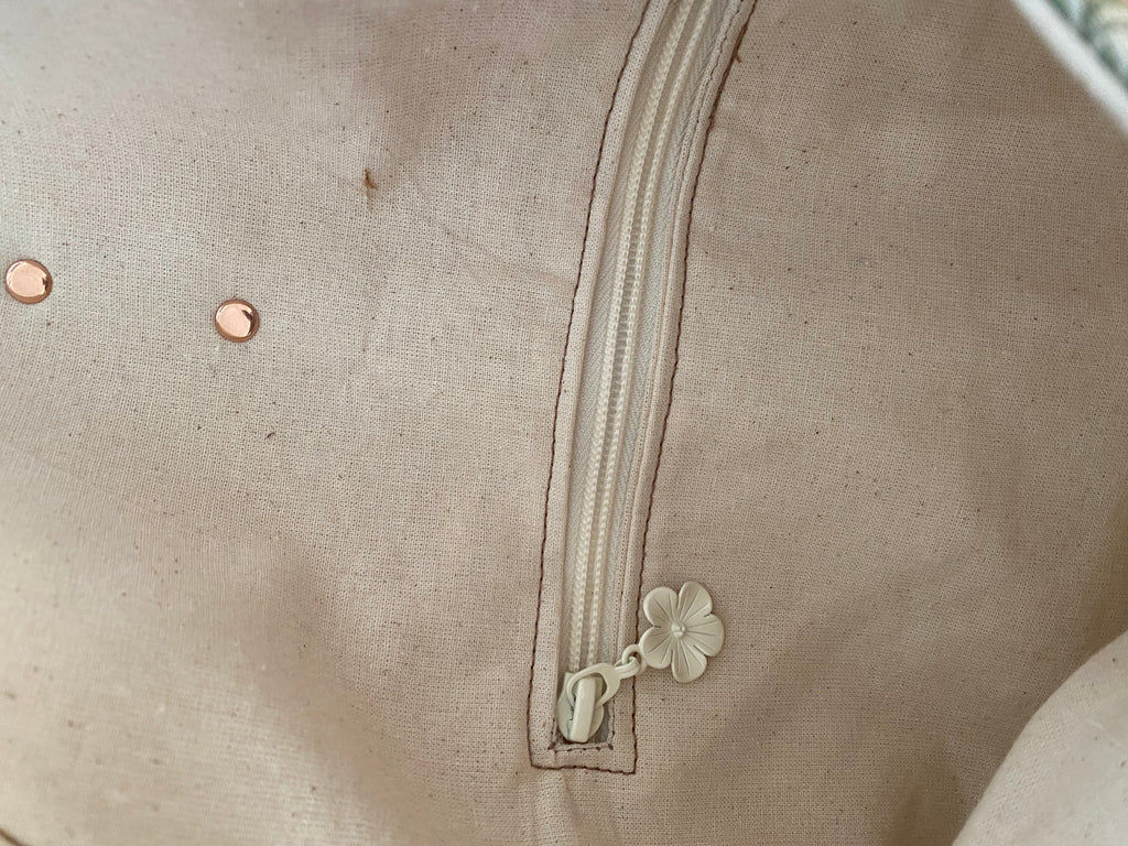 CROSSBODY POUCH